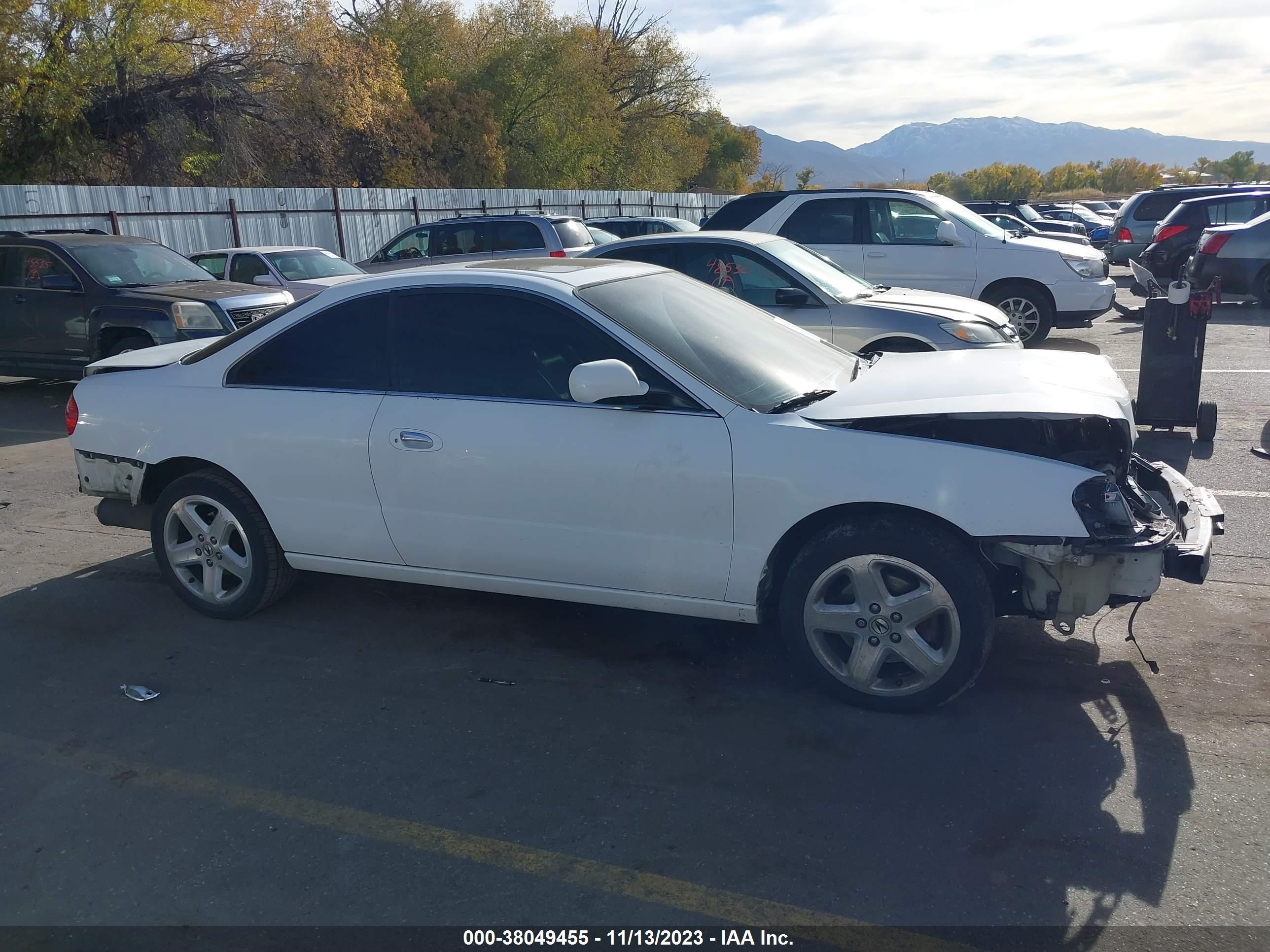 Photo 11 VIN: 19UYA42611A003866 - ACURA CL 