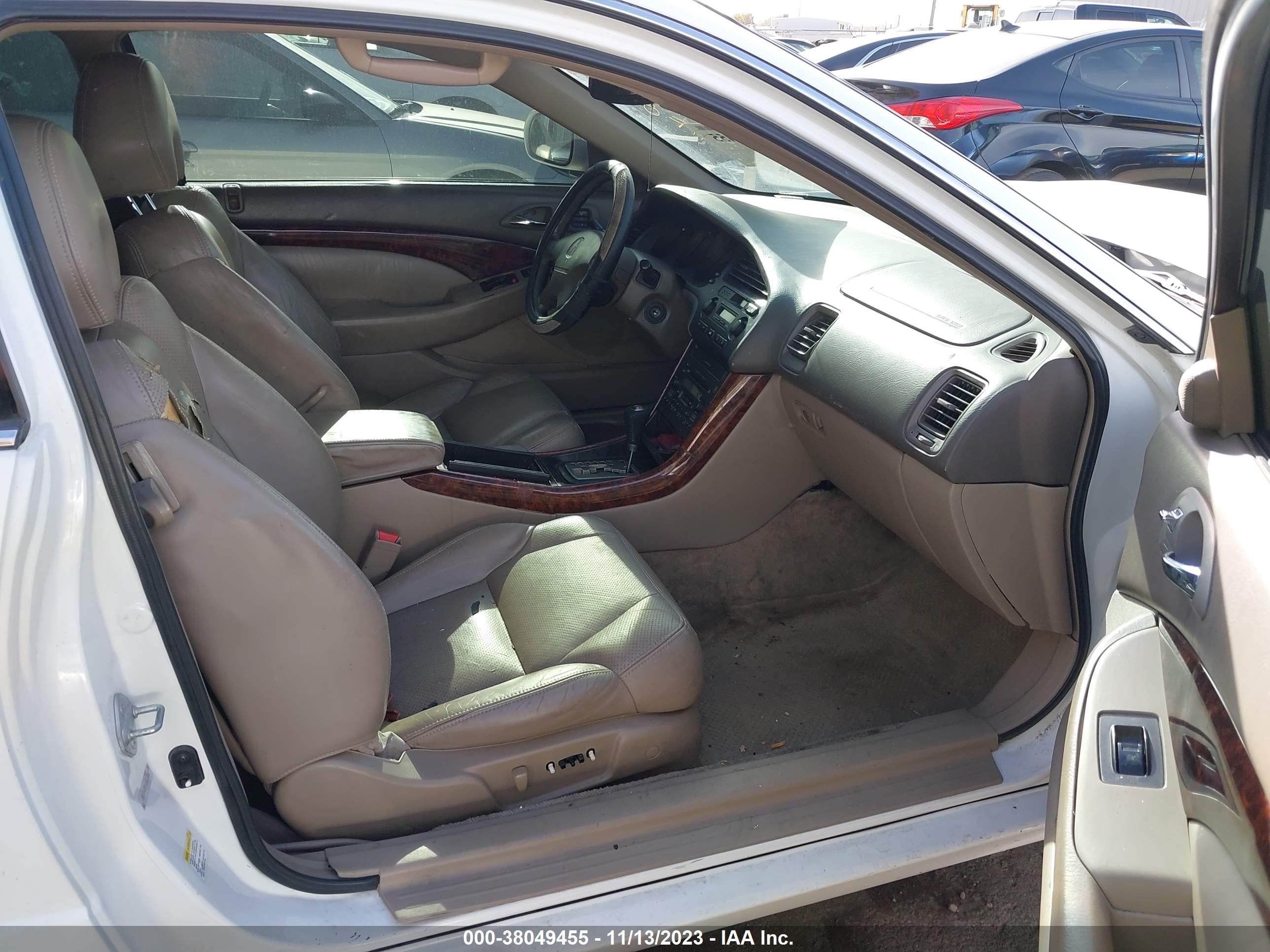 Photo 4 VIN: 19UYA42611A003866 - ACURA CL 