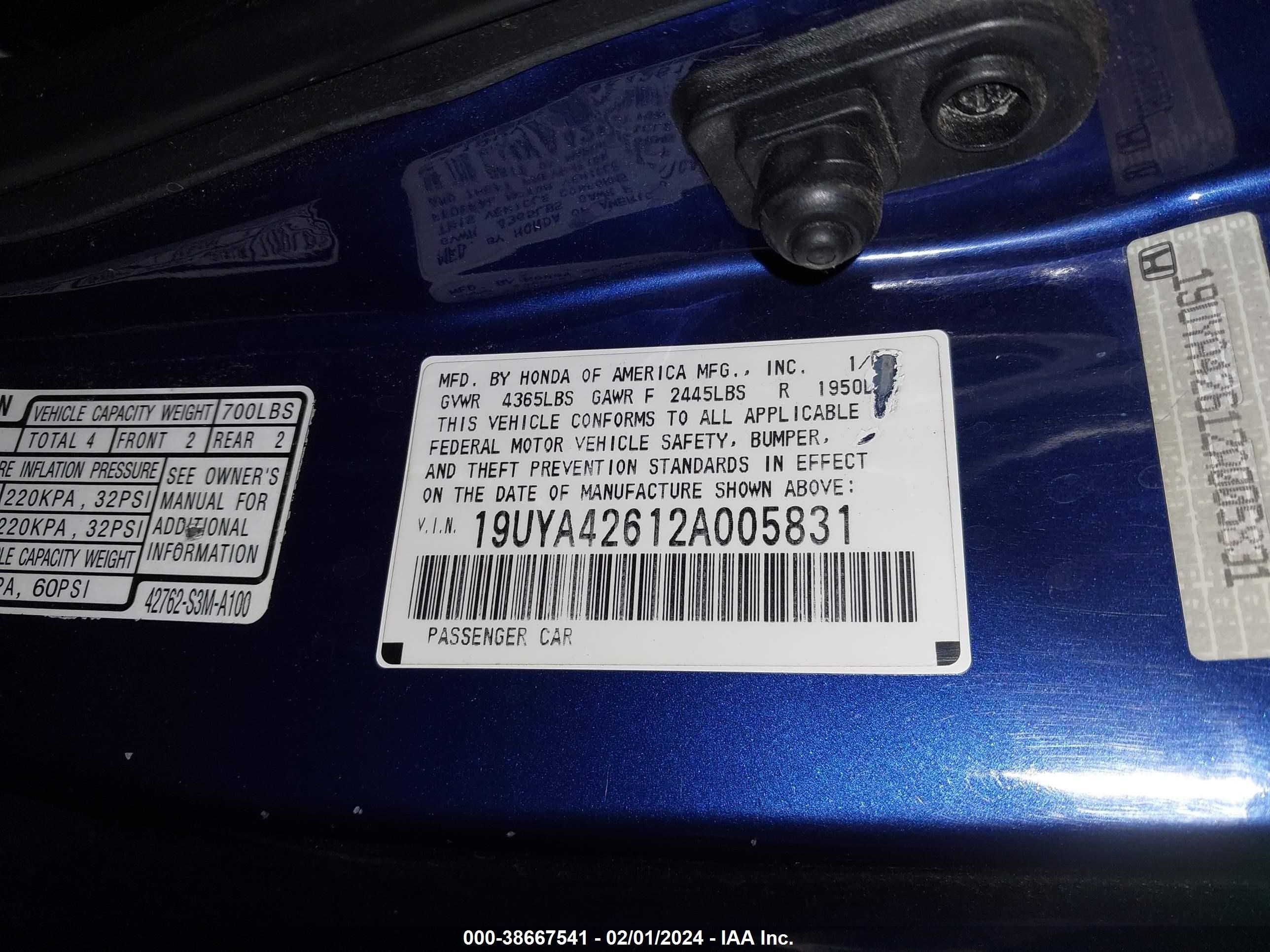 Photo 8 VIN: 19UYA42612A005831 - ACURA CL 