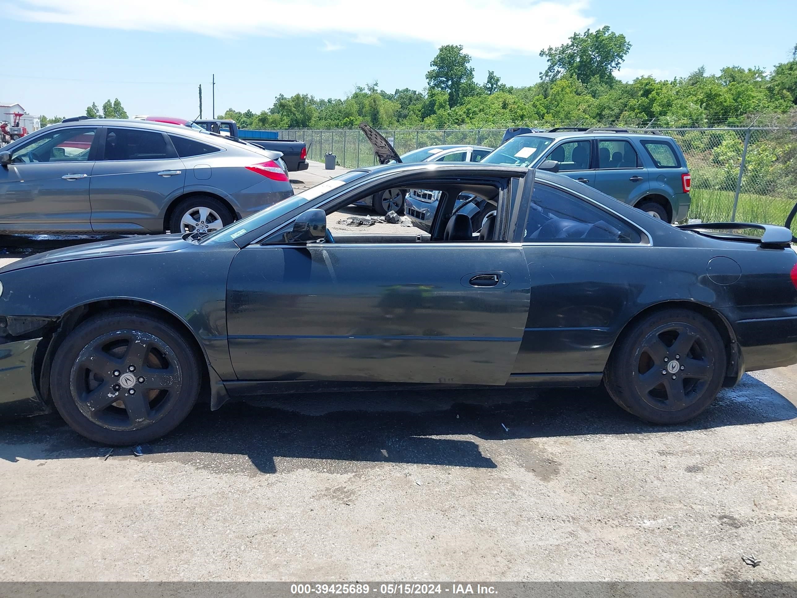 Photo 13 VIN: 19UYA42671A025256 - ACURA CL 