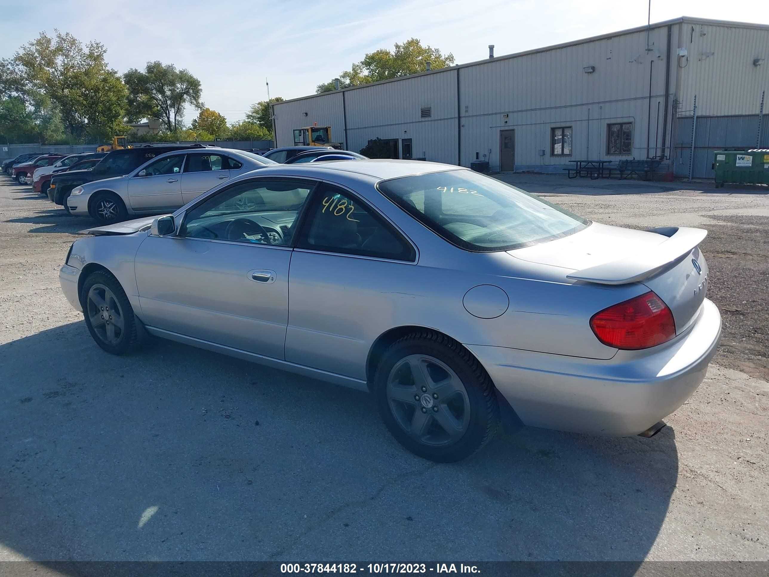 Photo 2 VIN: 19UYA42692A000666 - ACURA CL 