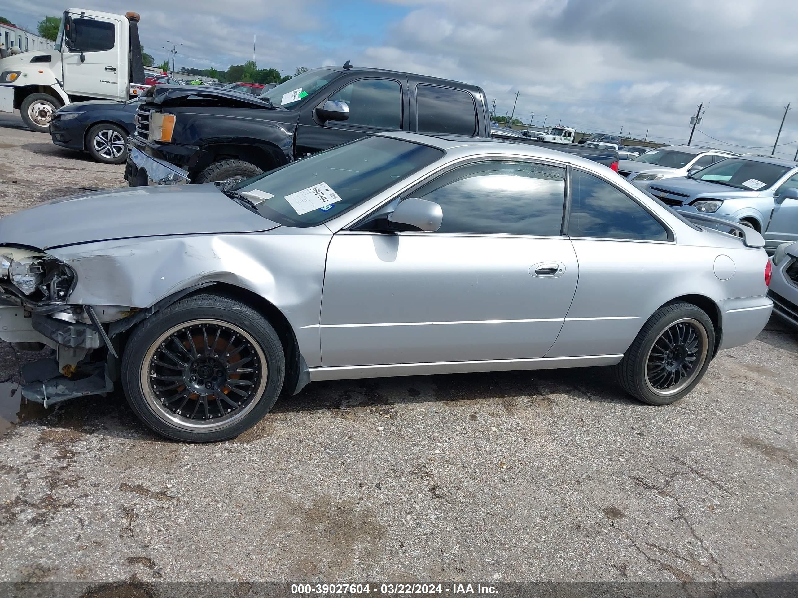 Photo 13 VIN: 19UYA42771A018669 - ACURA CL 