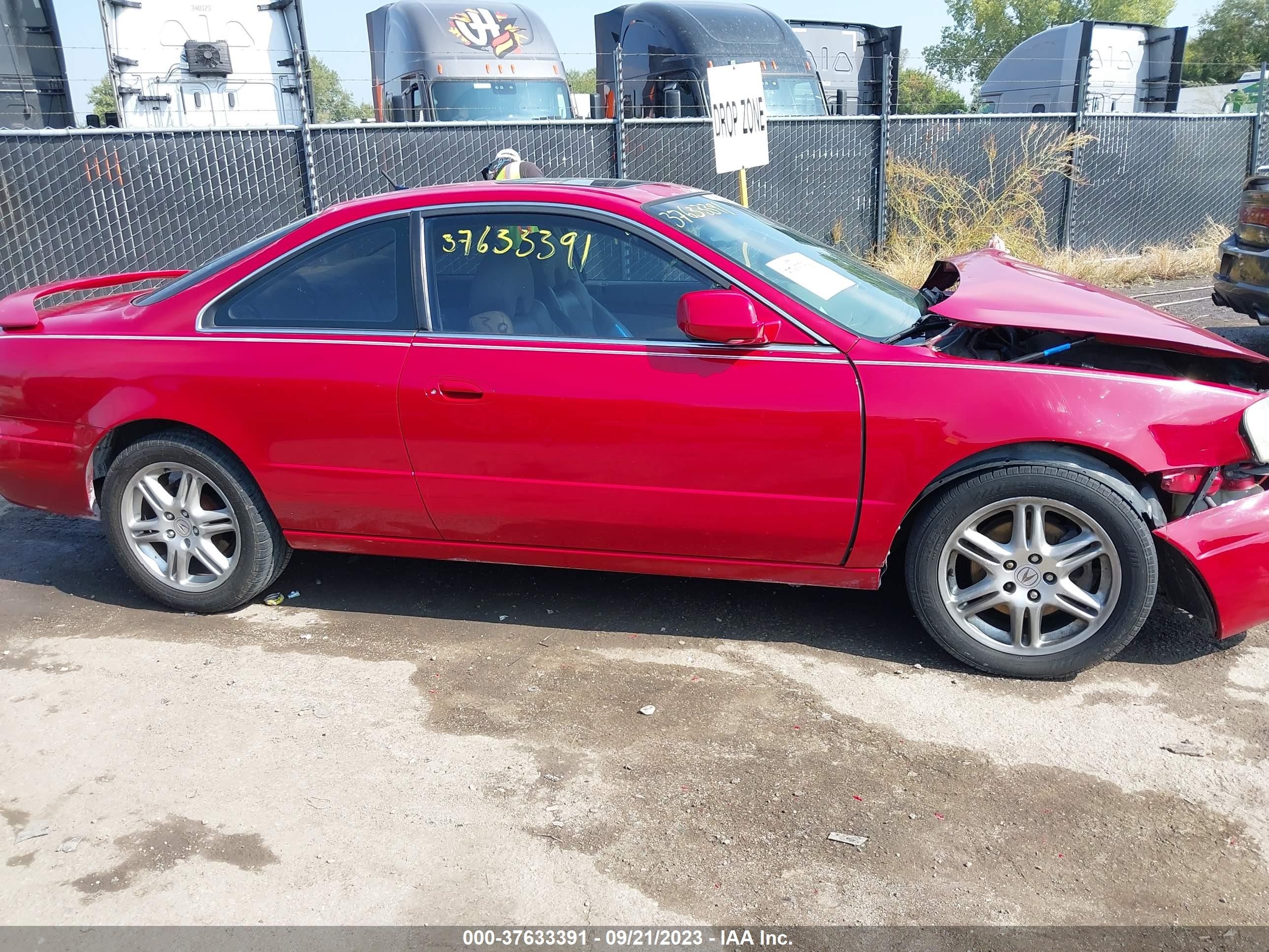 Photo 13 VIN: 19UYA42783A003326 - ACURA CL 