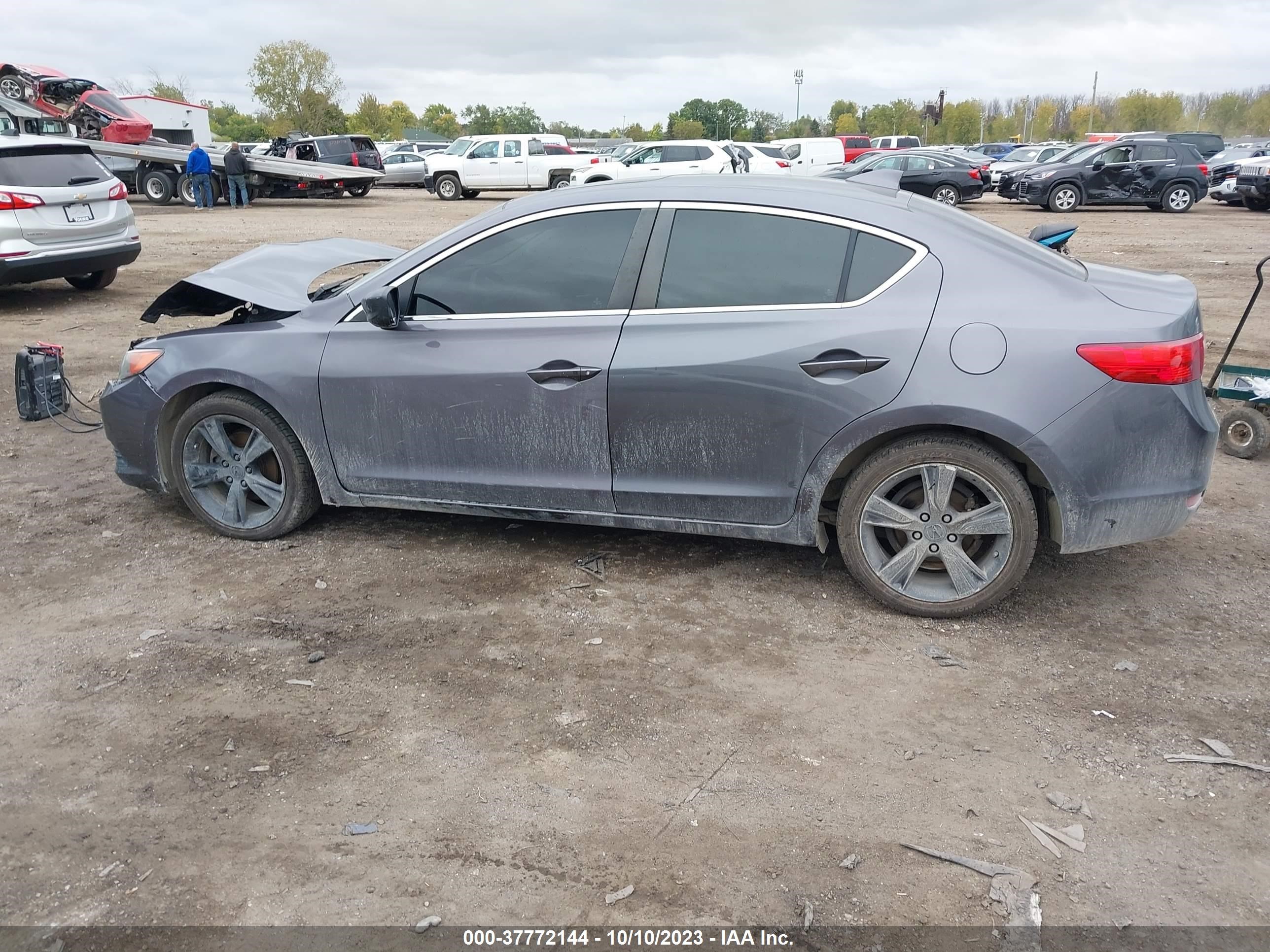 Photo 13 VIN: 19VDE1F30FE001829 - ACURA ILX 