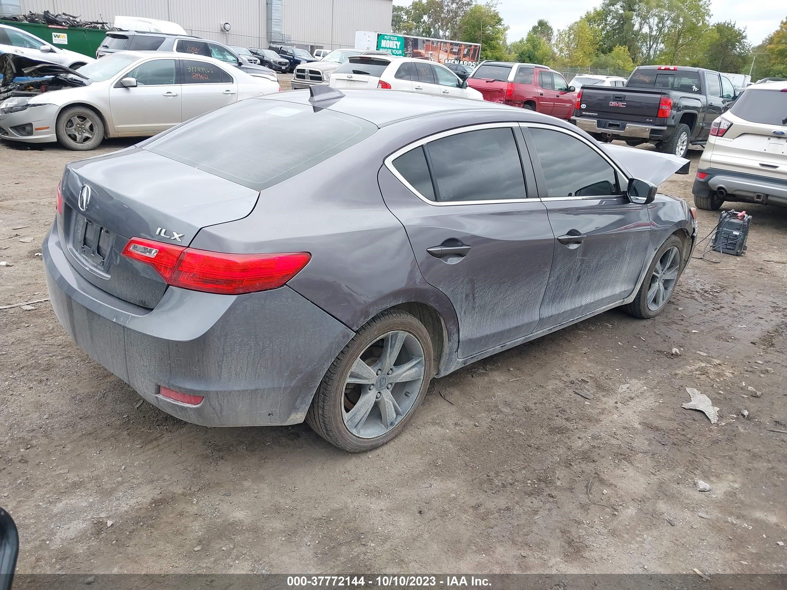 Photo 3 VIN: 19VDE1F30FE001829 - ACURA ILX 