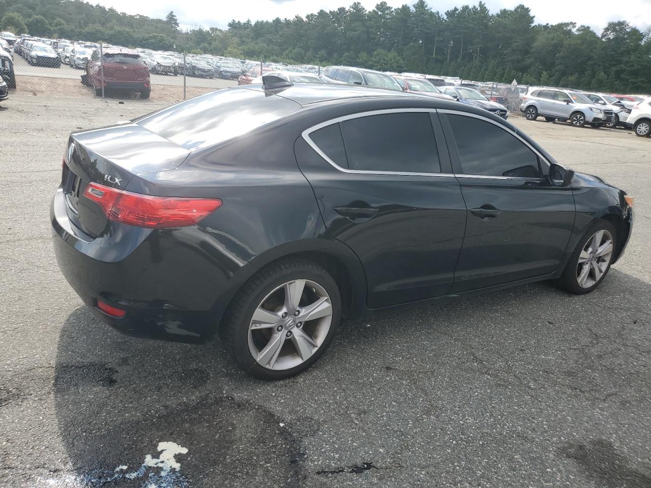 Photo 2 VIN: 19VDE1F30FE003662 - ACURA ILX 