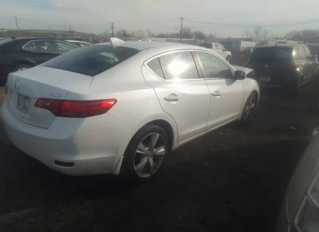 Photo 3 VIN: 19VDE1F30FE008635 - ACURA ILX 