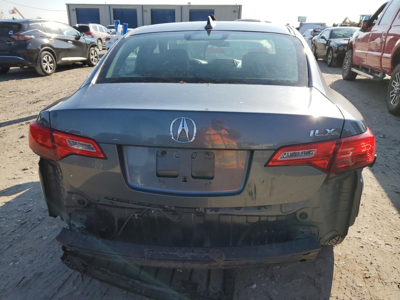 Photo 5 VIN: 19VDE1F31DE002081 - ACURA ILX 