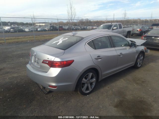 Photo 3 VIN: 19VDE1F31FE009910 - ACURA ILX 