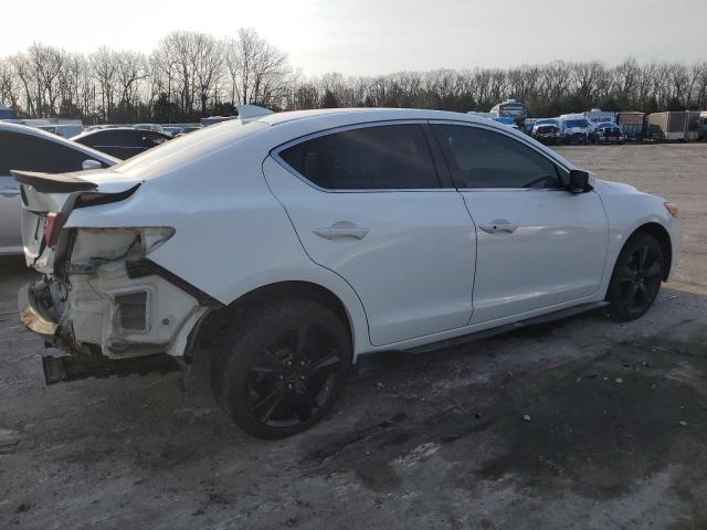 Photo 2 VIN: 19VDE1F32EE004018 - ACURA ILX 