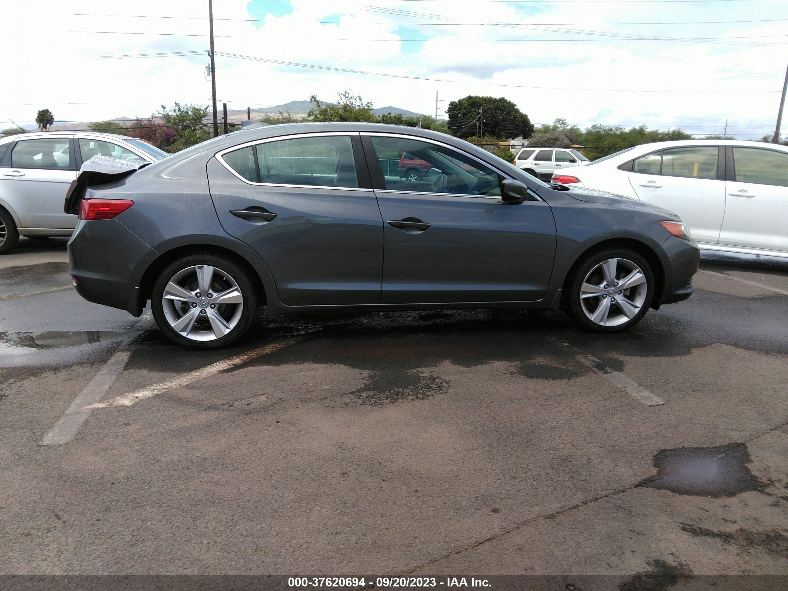 Photo 12 VIN: 19VDE1F32FE004165 - ACURA ILX 