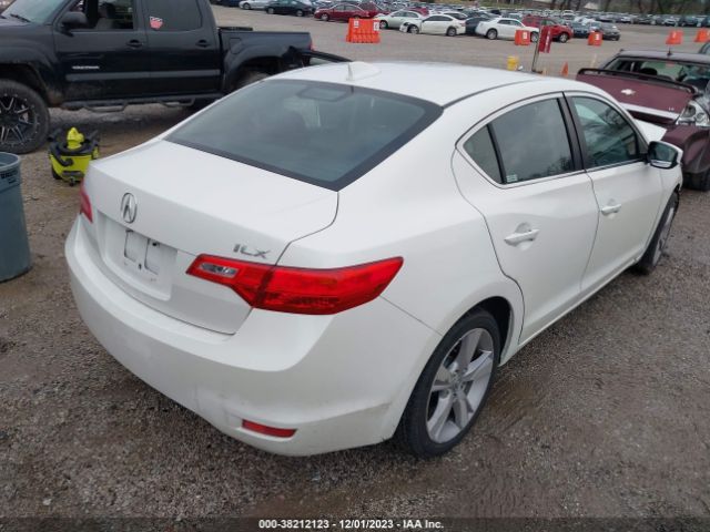 Photo 3 VIN: 19VDE1F33EE004898 - ACURA ILX 