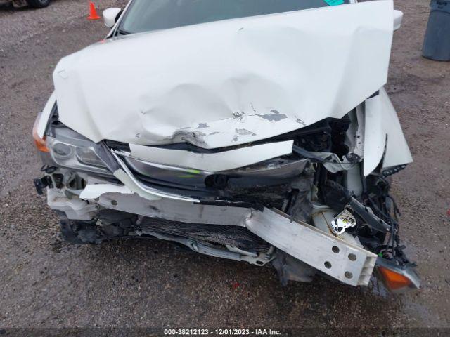 Photo 5 VIN: 19VDE1F33EE004898 - ACURA ILX 