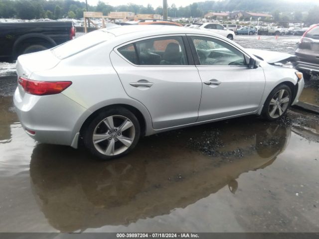 Photo 3 VIN: 19VDE1F33FE006863 - ACURA ILX 