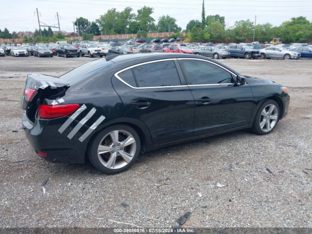 Photo 3 VIN: 19VDE1F33FE008824 - ACURA ILX 