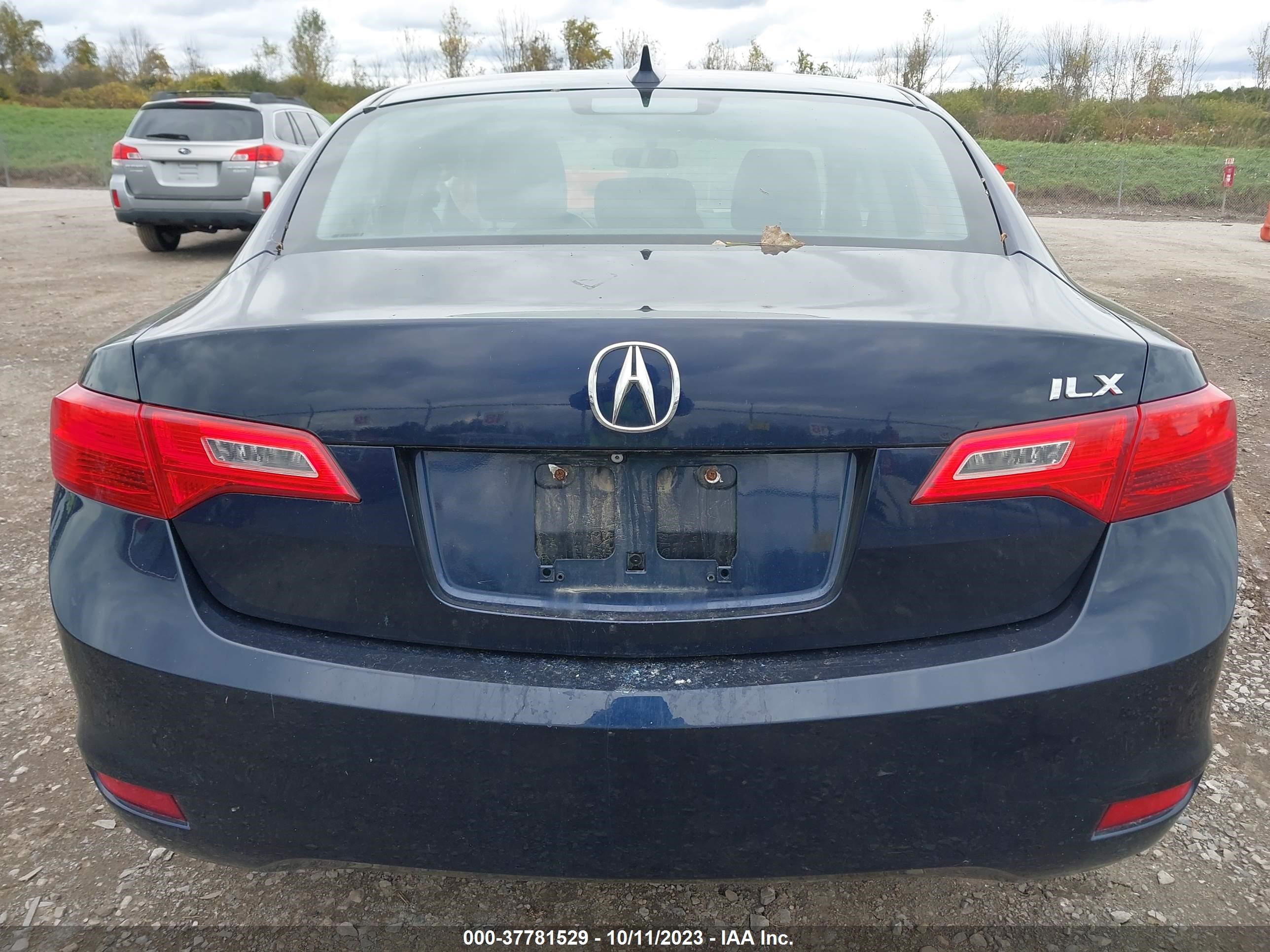 Photo 14 VIN: 19VDE1F34FE006838 - ACURA ILX 