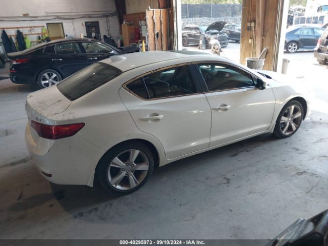 Photo 3 VIN: 19VDE1F37FE001018 - ACURA ILX 