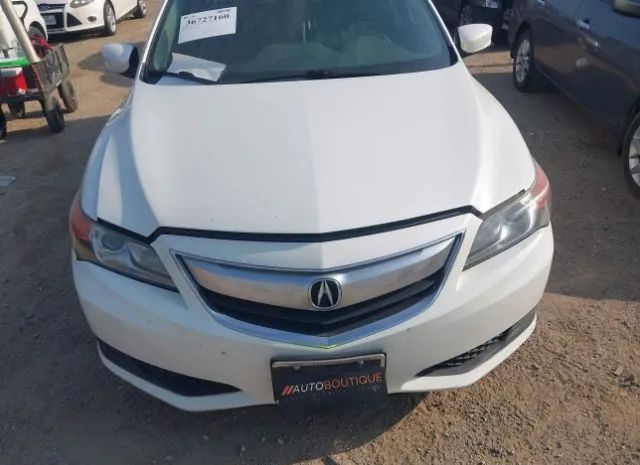 Photo 5 VIN: 19VDE1F37FE004601 - ACURA ILX 