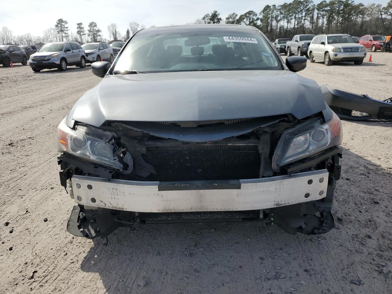 Photo 4 VIN: 19VDE1F38DE001705 - ACURA ILX 