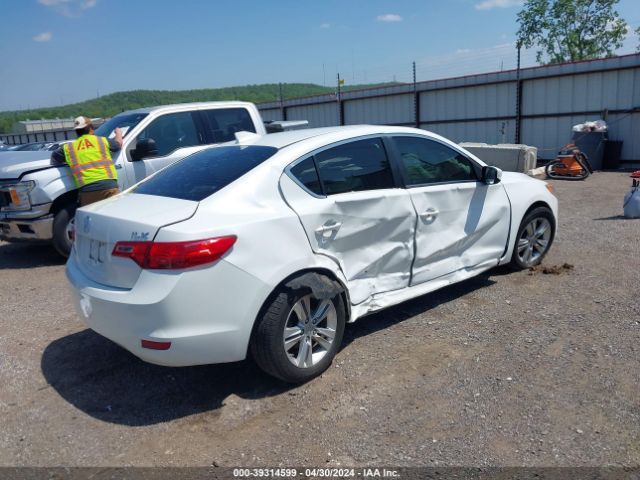 Photo 3 VIN: 19VDE1F38DE018326 - ACURA ILX 