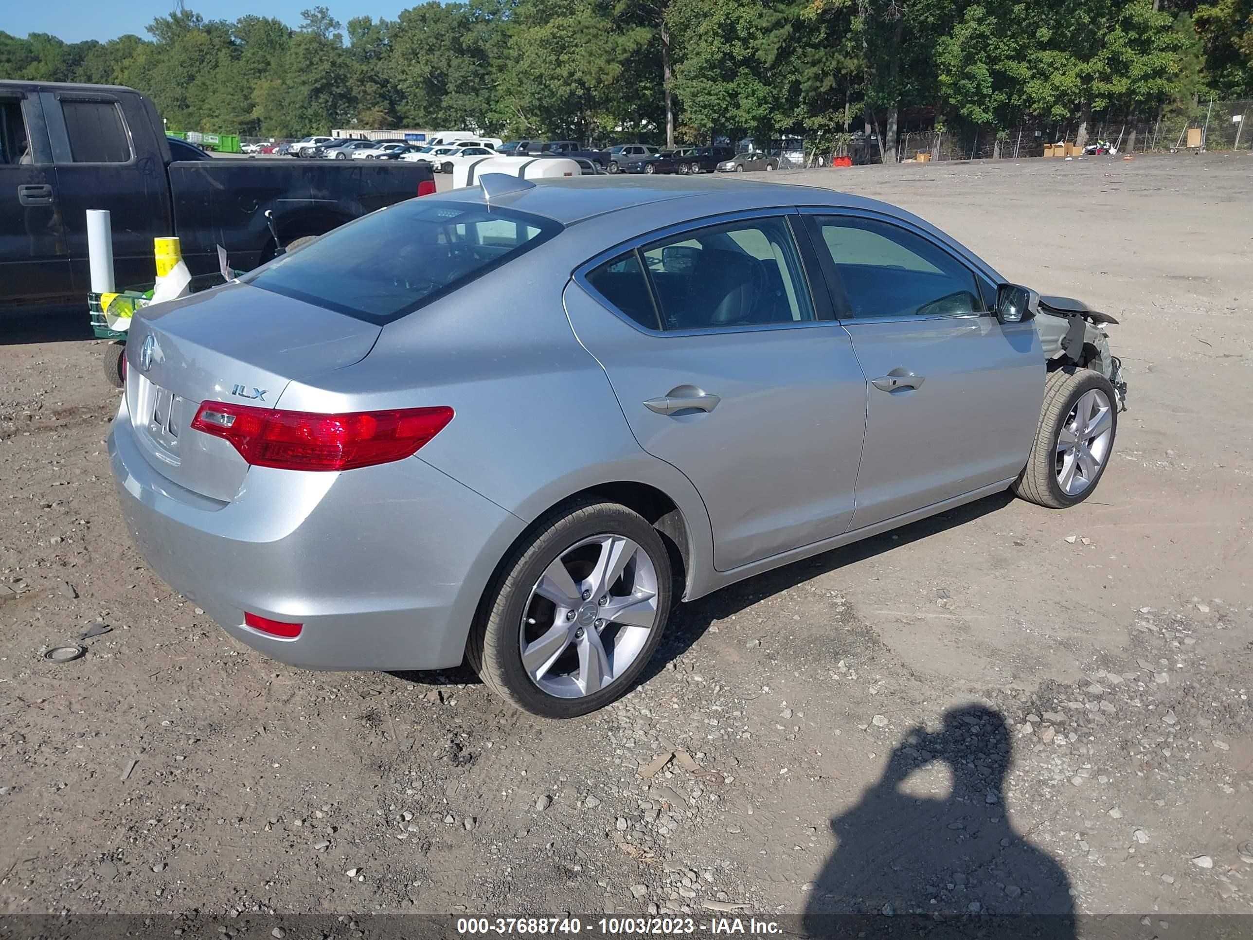 Photo 3 VIN: 19VDE1F3XEE012030 - ACURA ILX 