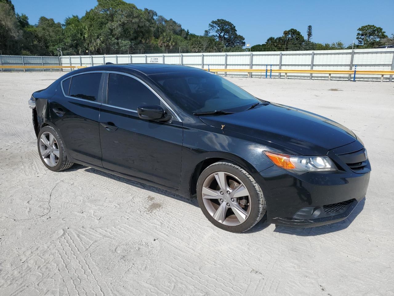 Photo 3 VIN: 19VDE1F51DE021814 - ACURA ILX 