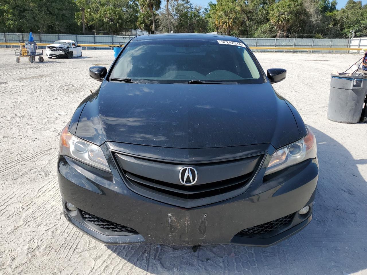 Photo 4 VIN: 19VDE1F51DE021814 - ACURA ILX 