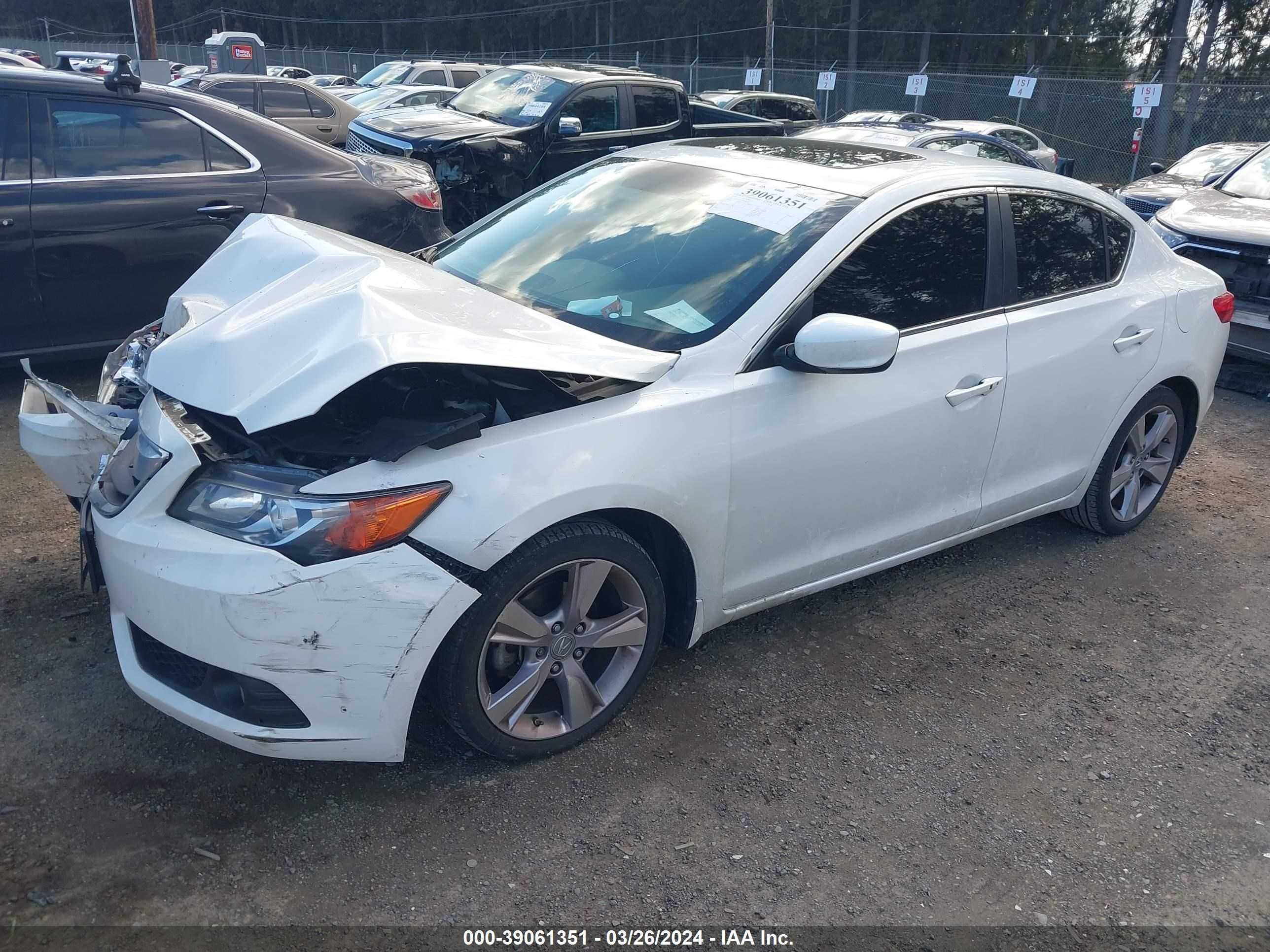 Photo 1 VIN: 19VDE1F53EE004370 - ACURA ILX 