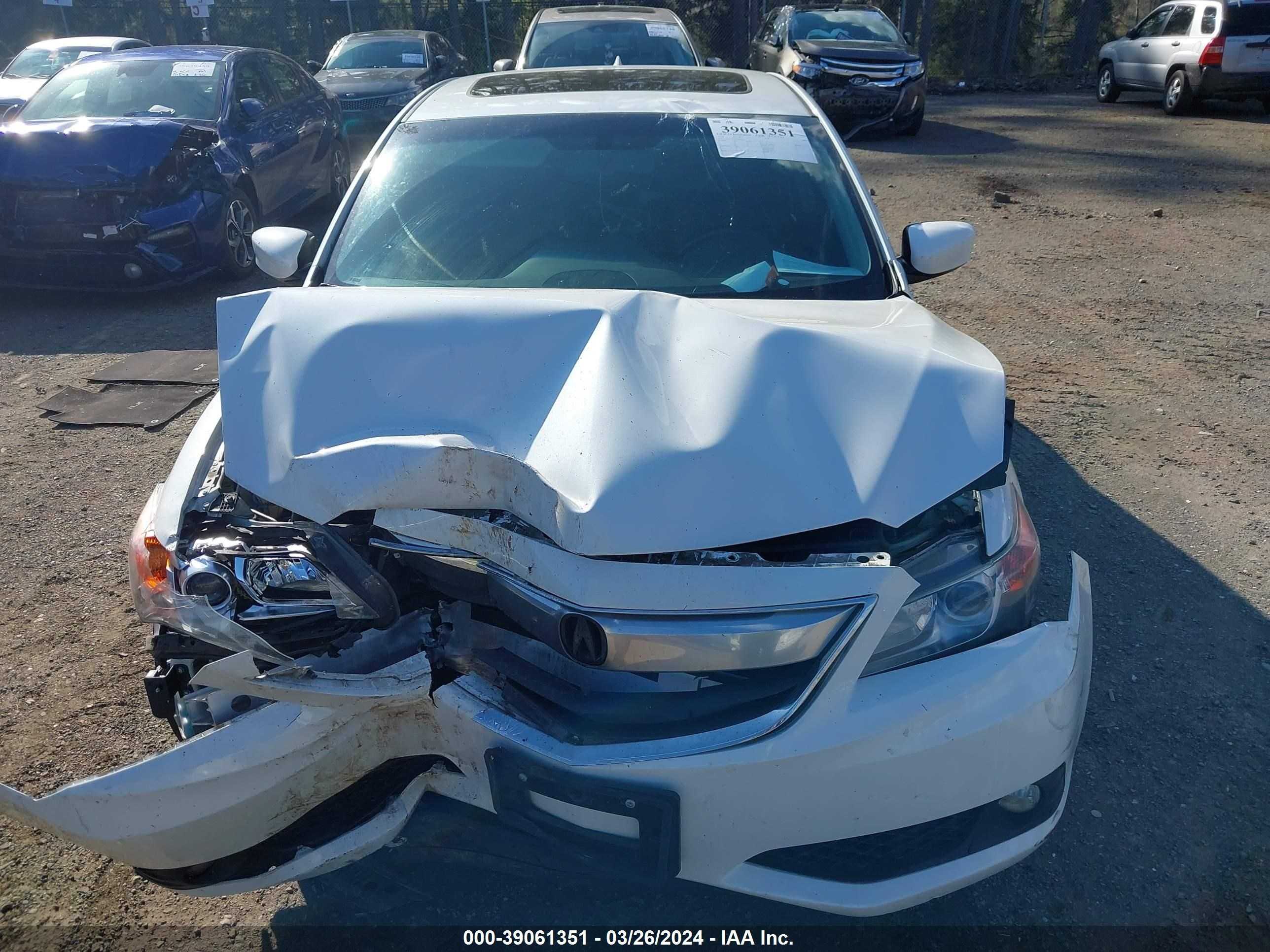 Photo 5 VIN: 19VDE1F53EE004370 - ACURA ILX 