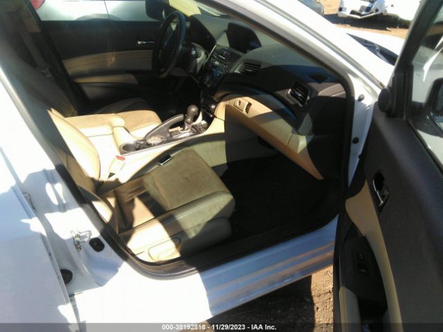 Photo 4 VIN: 19VDE1F54FE007165 - ACURA ILX 