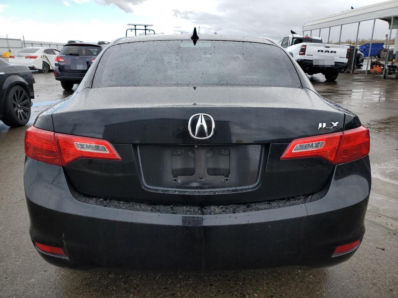 Photo 5 VIN: 19VDE1F54FE009899 - ACURA ILX 