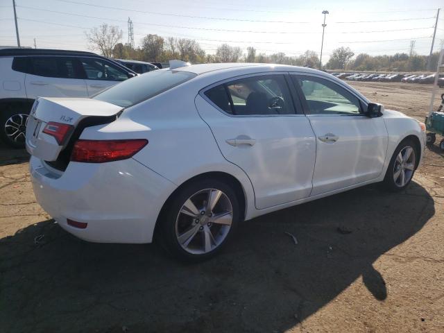 Photo 2 VIN: 19VDE1F55DE010413 - ACURA ILX 20 PRE 