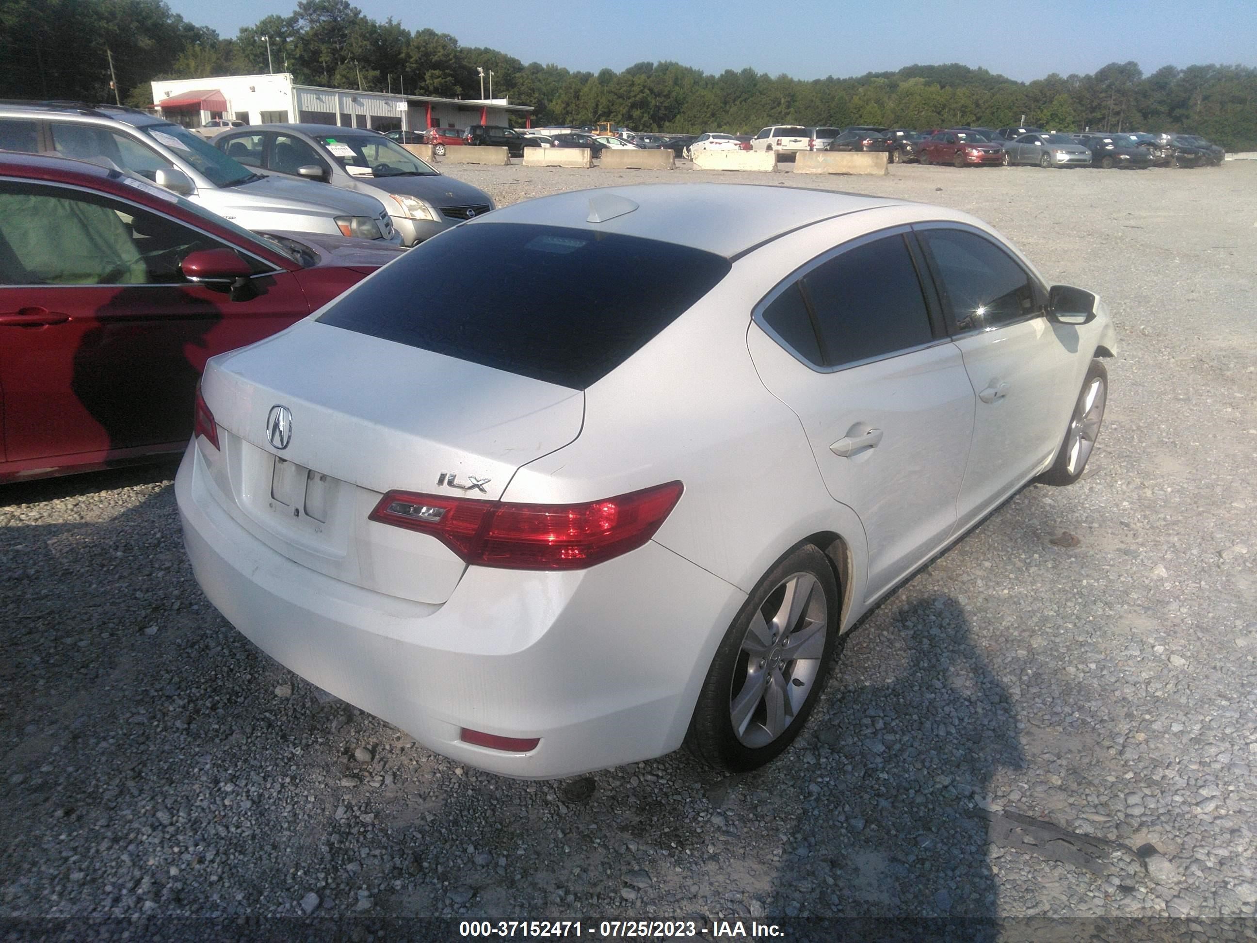 Photo 3 VIN: 19VDE1F57DE021607 - ACURA ILX 