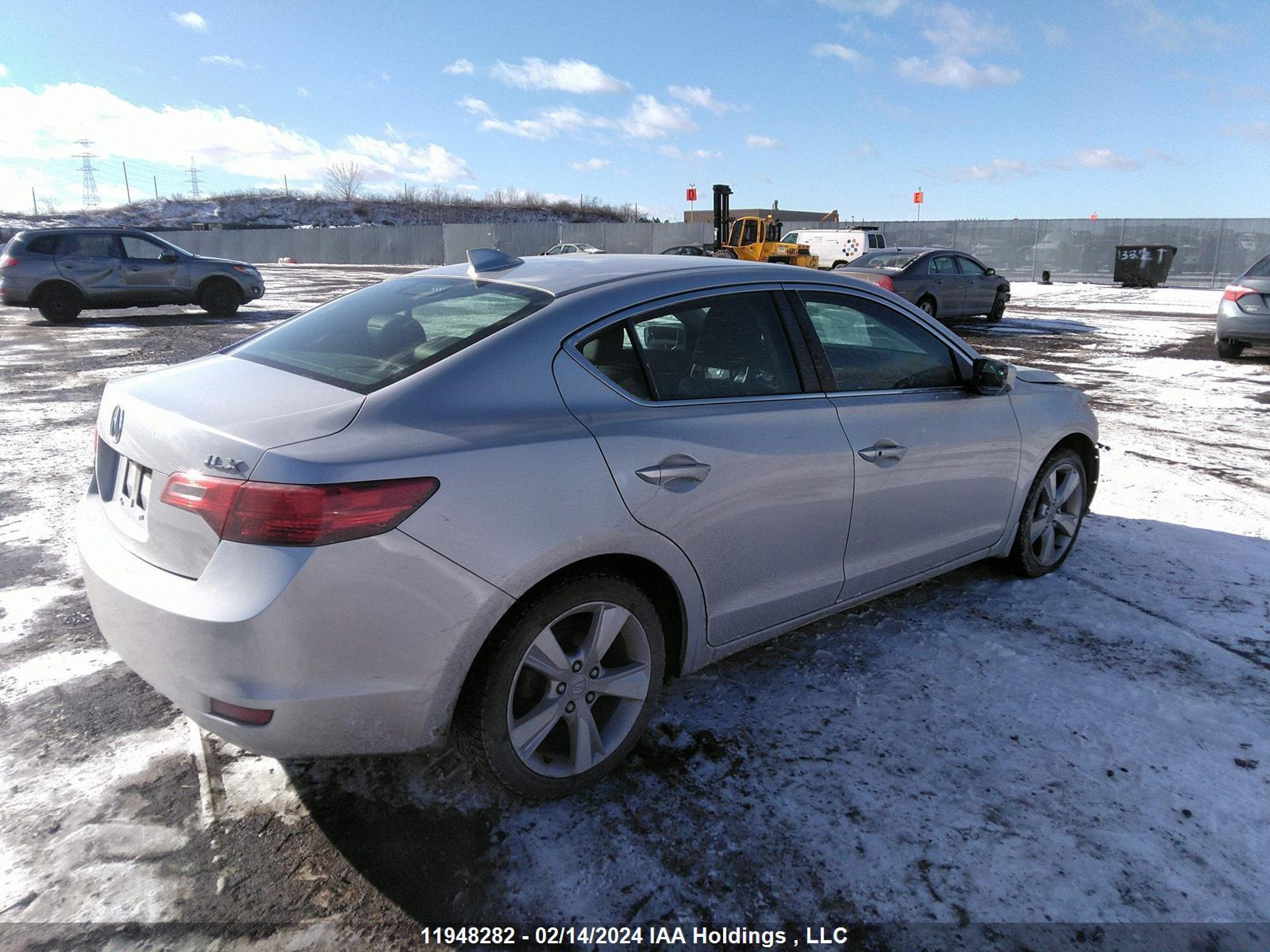 Photo 3 VIN: 19VDE1F57EE401998 - ACURA ILX 