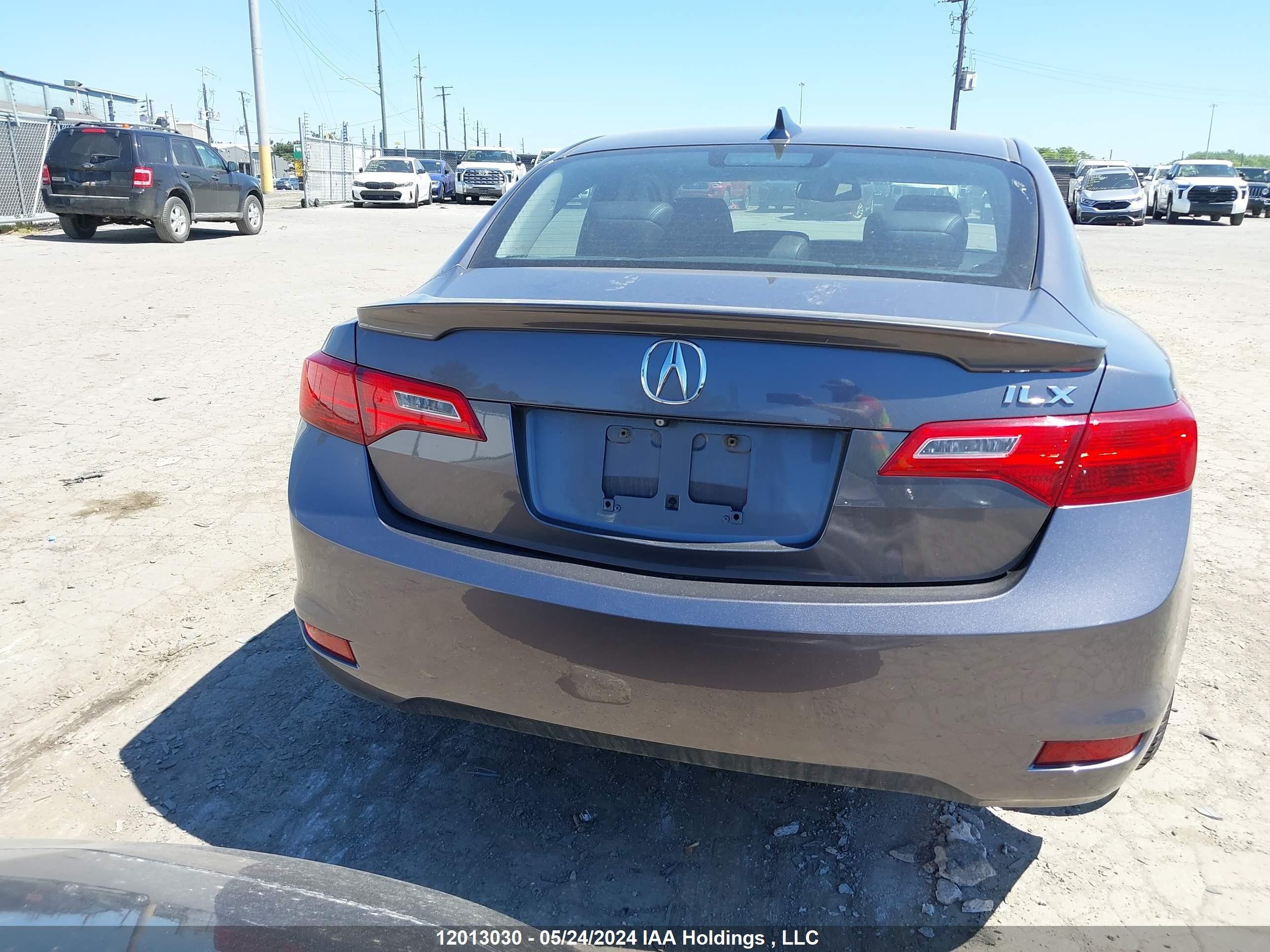 Photo 16 VIN: 19VDE1F5XFE400930 - ACURA ILX 