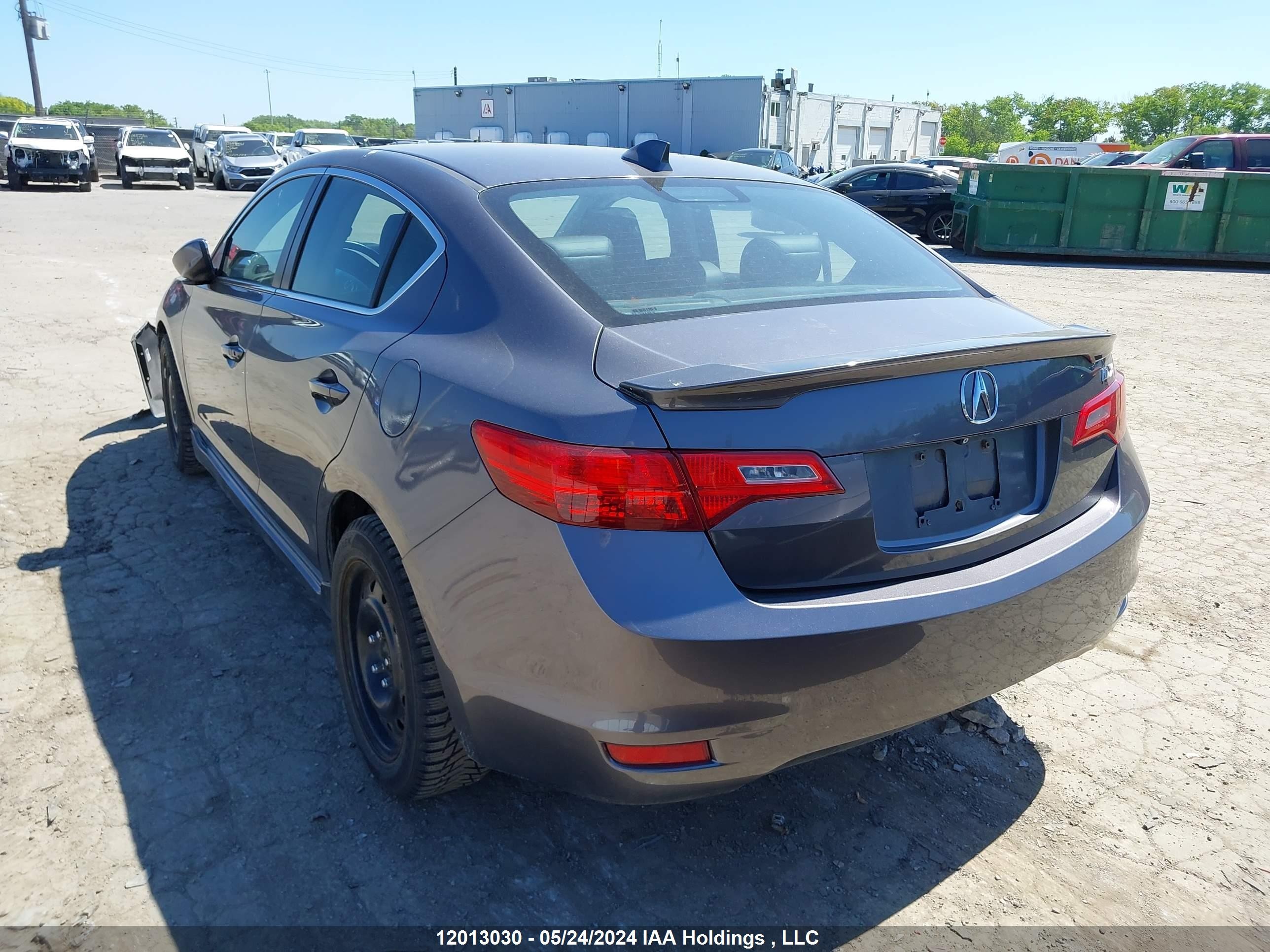 Photo 2 VIN: 19VDE1F5XFE400930 - ACURA ILX 