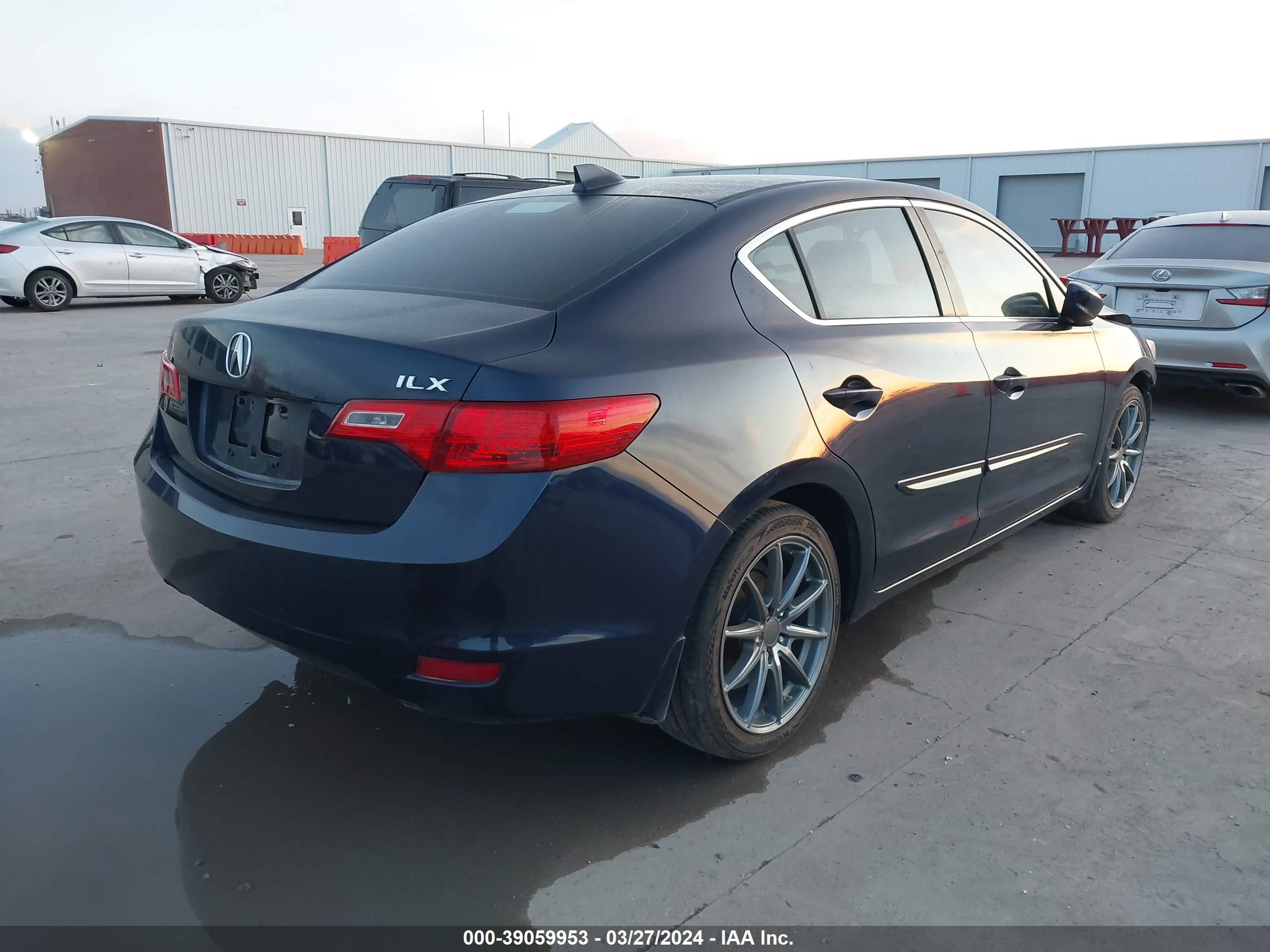 Photo 3 VIN: 19VDE1F73DE008810 - ACURA ILX 