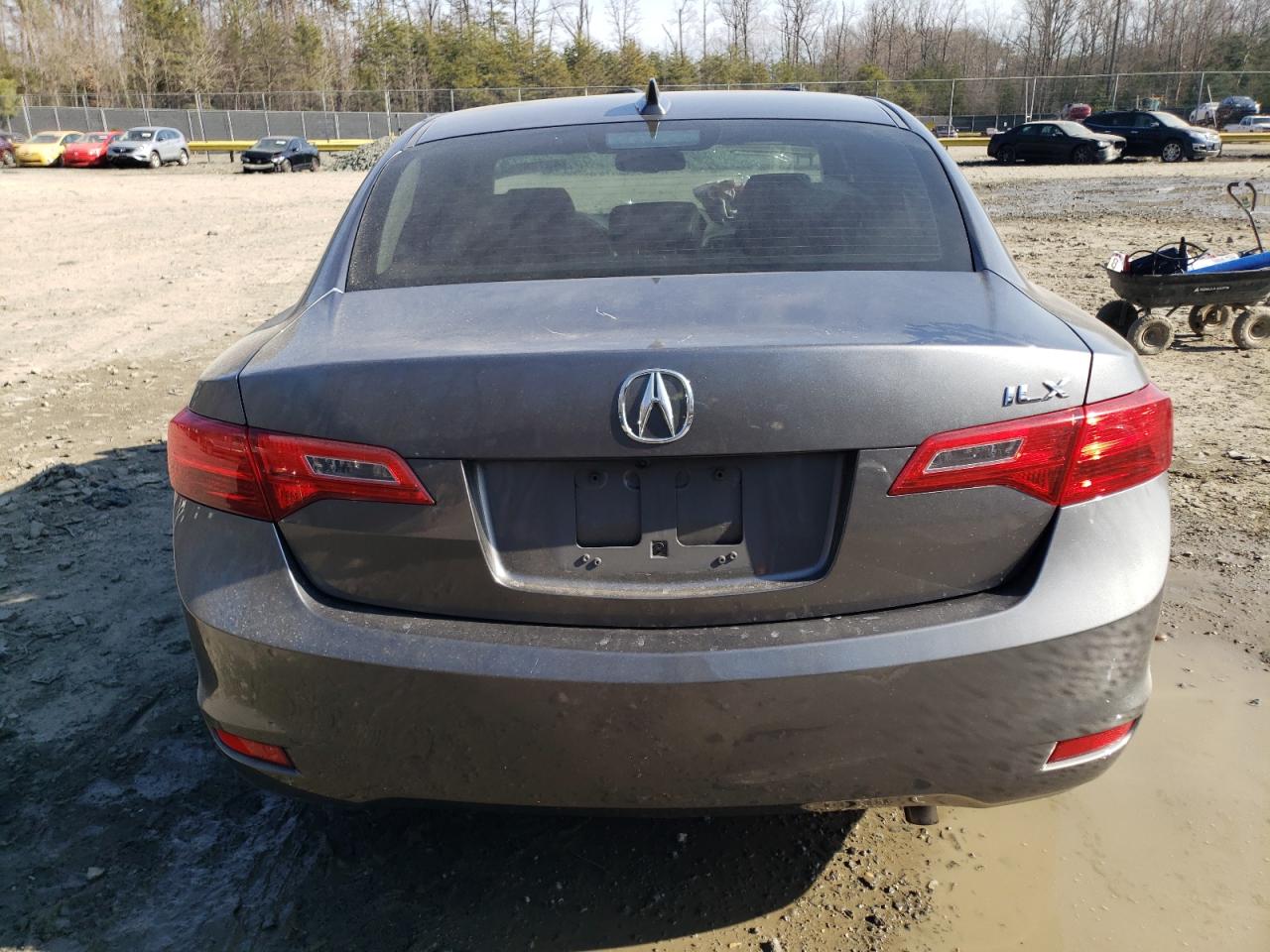 Photo 5 VIN: 19VDE1F73DE018768 - ACURA ILX 