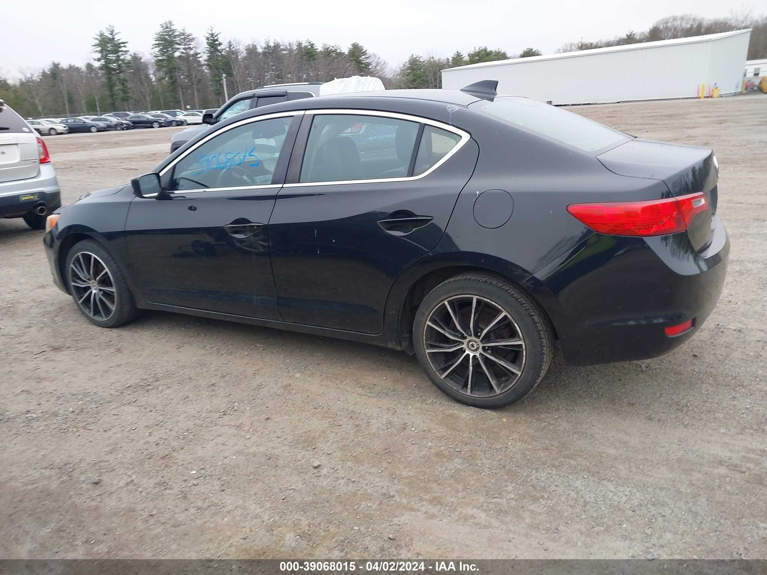 Photo 16 VIN: 19VDE1F74DE010193 - ACURA ILX 