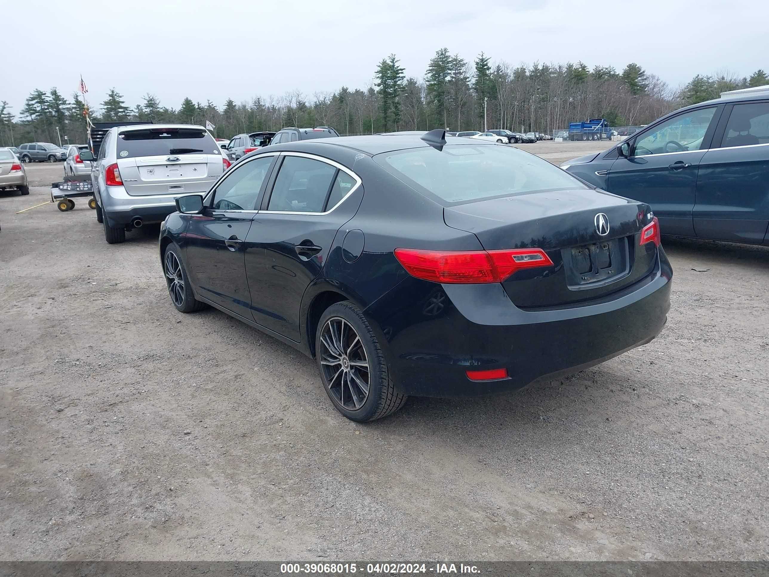 Photo 2 VIN: 19VDE1F74DE010193 - ACURA ILX 