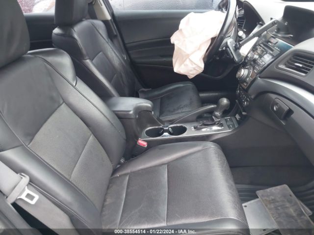 Photo 4 VIN: 19VDE1F74DE011103 - ACURA ILX 