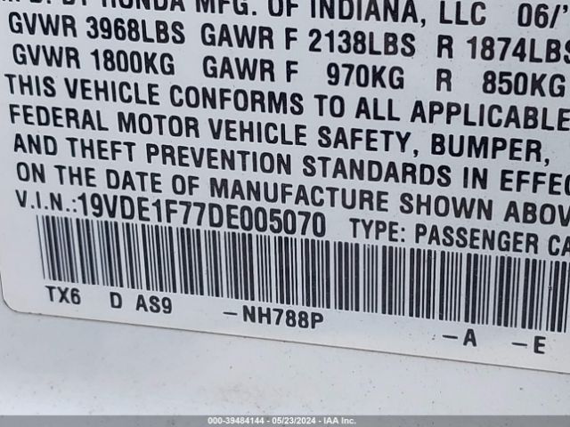 Photo 8 VIN: 19VDE1F77DE005070 - ACURA ILX 