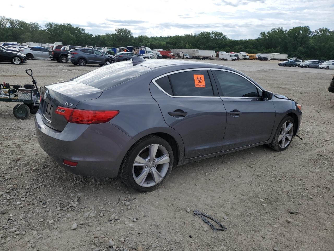 Photo 2 VIN: 19VDE1F78FE005324 - ACURA ILX 