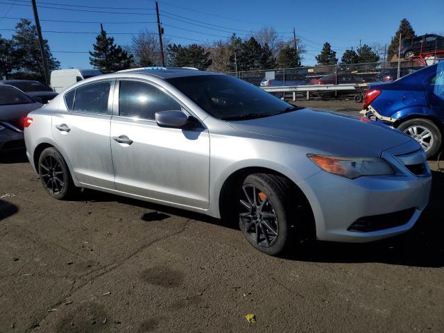 Photo 3 VIN: 19VDE2E50DE000685 - ACURA ILX 