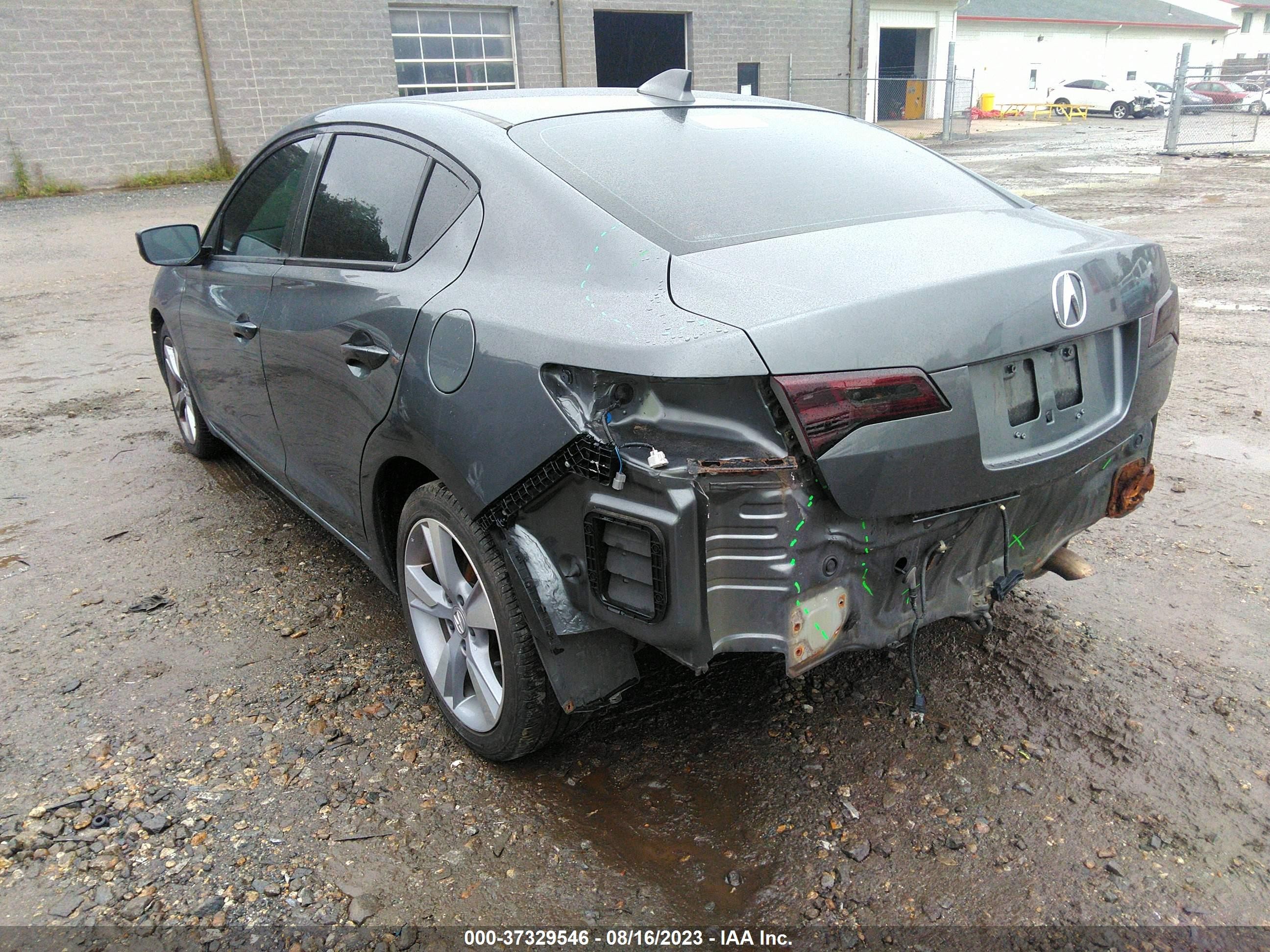 Photo 2 VIN: 19VDE2E52DE000395 - ACURA ILX 