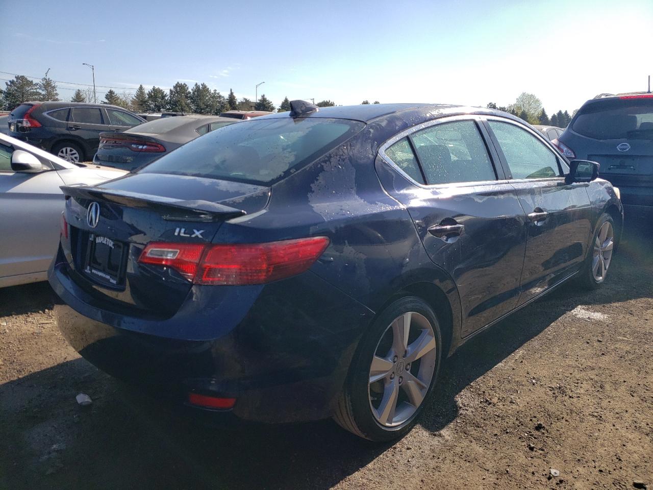 Photo 2 VIN: 19VDE2E56DE000836 - ACURA ILX 