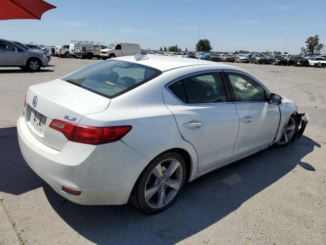 Photo 2 VIN: 19VDE2E5XDE001052 - ACURA ILX 24 PRE 