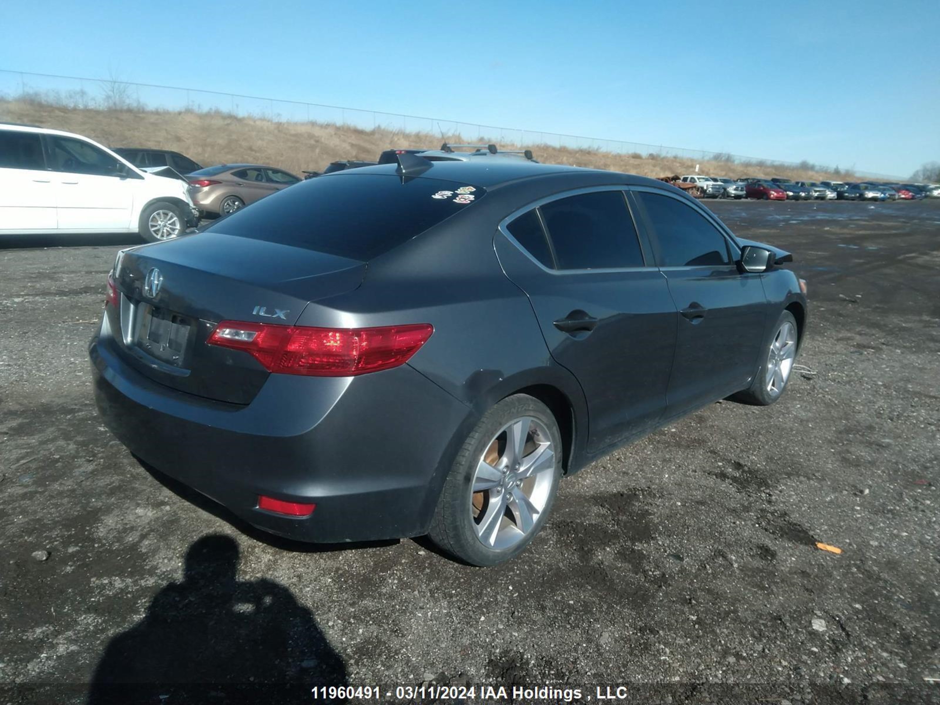 Photo 3 VIN: 19VDE2E71EE400290 - ACURA ILX 