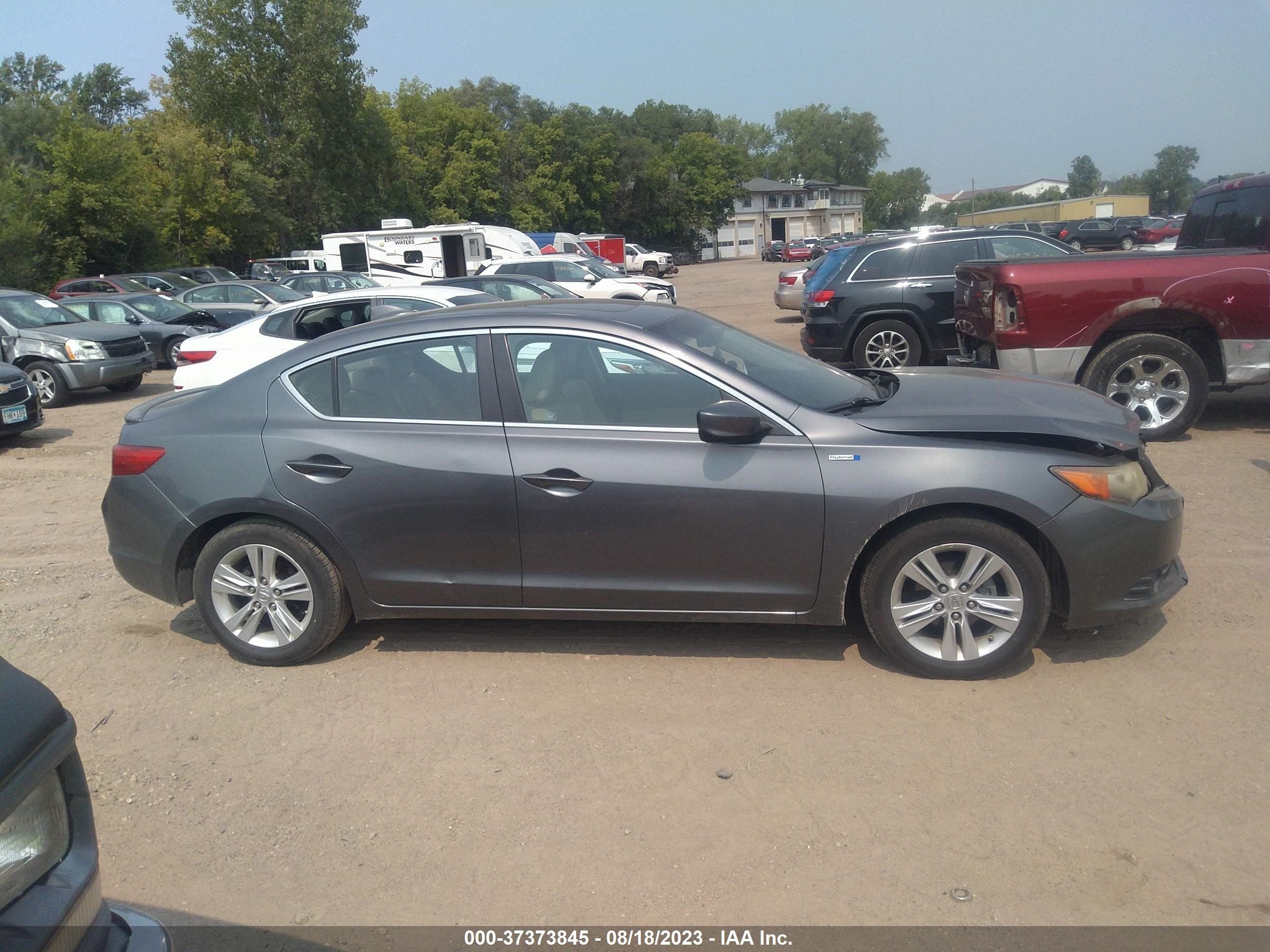 Photo 12 VIN: 19VDE3F74DE300509 - ACURA ILX 