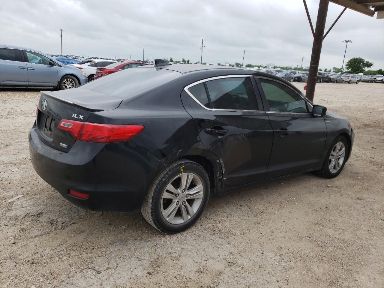 Photo 2 VIN: 19VDE3F74DE300588 - ACURA ILX 